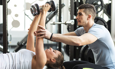 Are Personal Trainers Worth It? (Why 90% Are A Waste Of Money)